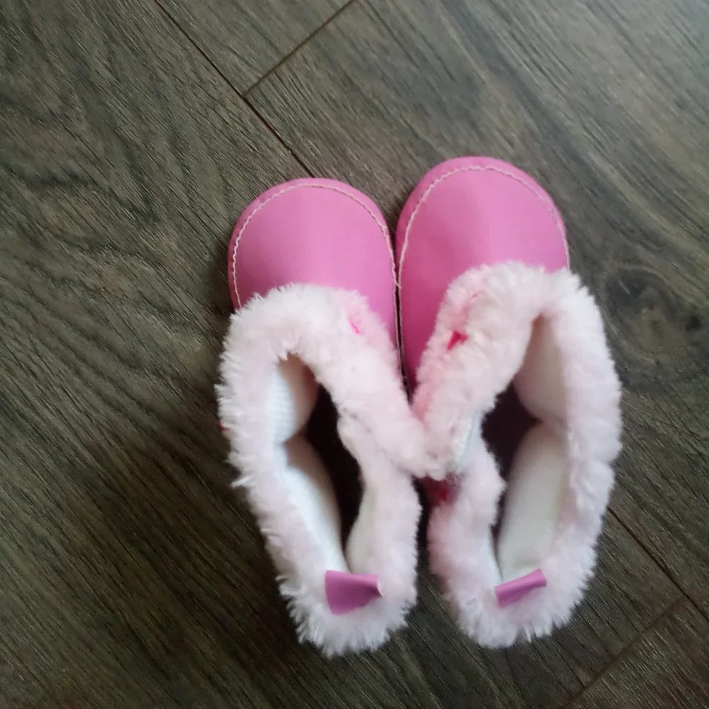 Like new Pink girl baby boots